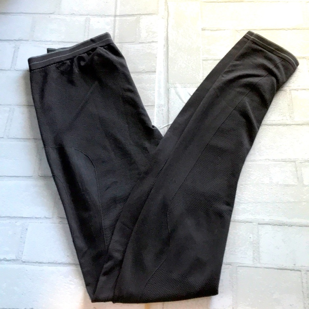 PATAGONIA CAPILENE TEXTURED GREY LEGGINGS